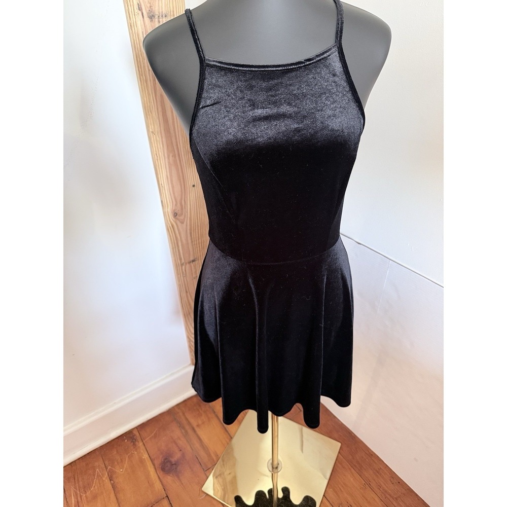 Speechless Velvet Skater Dress Women Size Medium Black High Neck Spaghetti Strap